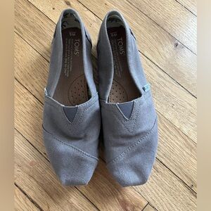 TOMS Classic Gray Canvas Slip-Ons
